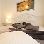 Holiday home Delightful Caterinas House In *