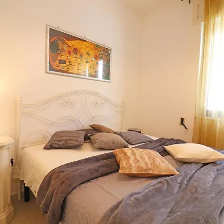 Delightful Caterinas House In Casa de Férias Otranto