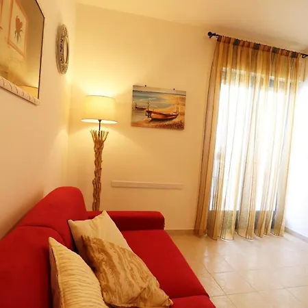 Delightful Caterinas House In Holiday home