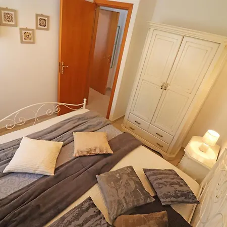 Delightful Caterinas House In Οτράντο